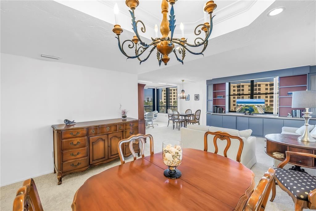 Active With Contract: $875,000 (2 beds, 2 baths, 1361 Square Feet)