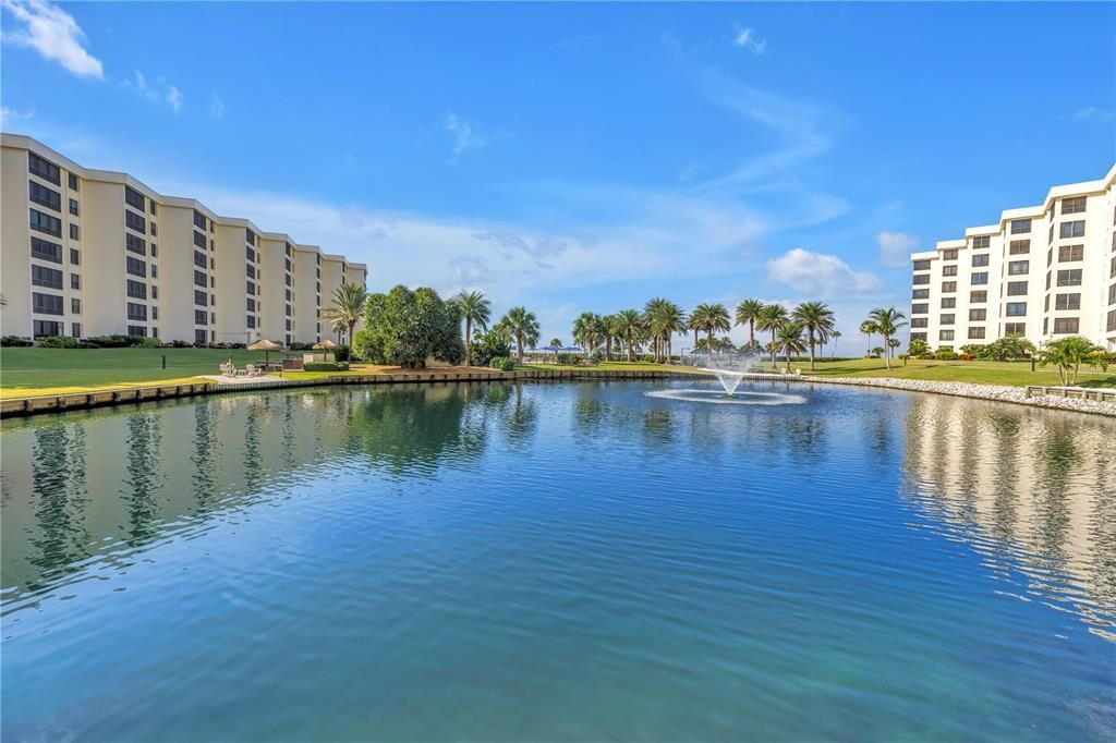 Active With Contract: $875,000 (2 beds, 2 baths, 1361 Square Feet)