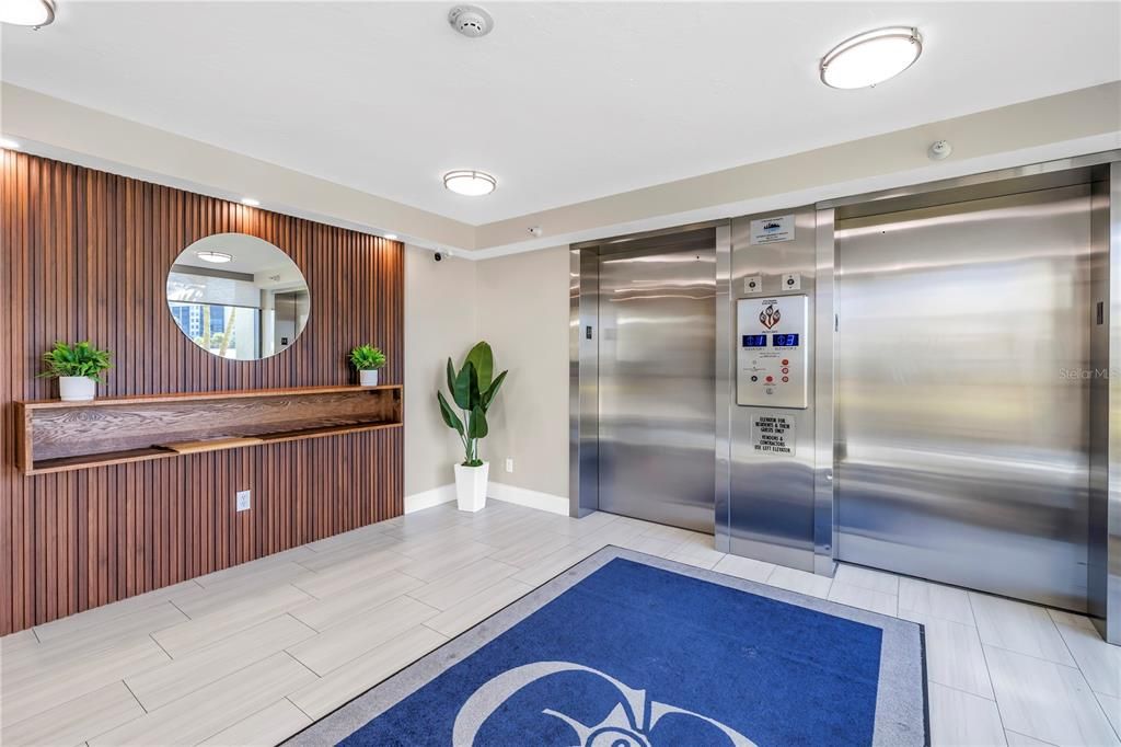 Active With Contract: $875,000 (2 beds, 2 baths, 1361 Square Feet)