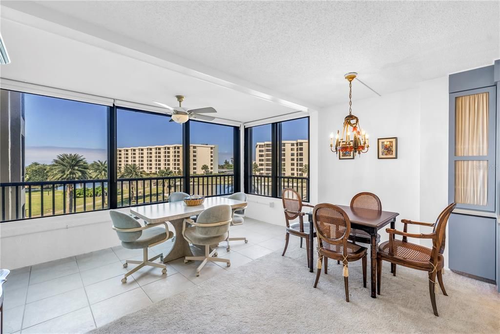 Active With Contract: $875,000 (2 beds, 2 baths, 1361 Square Feet)