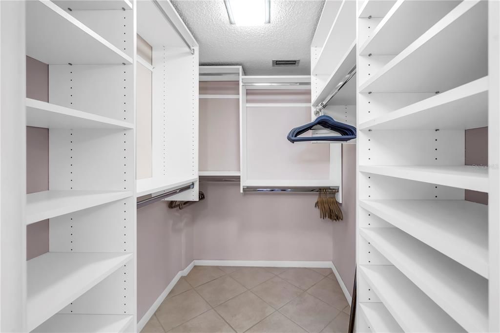 Active With Contract: $875,000 (2 beds, 2 baths, 1361 Square Feet)