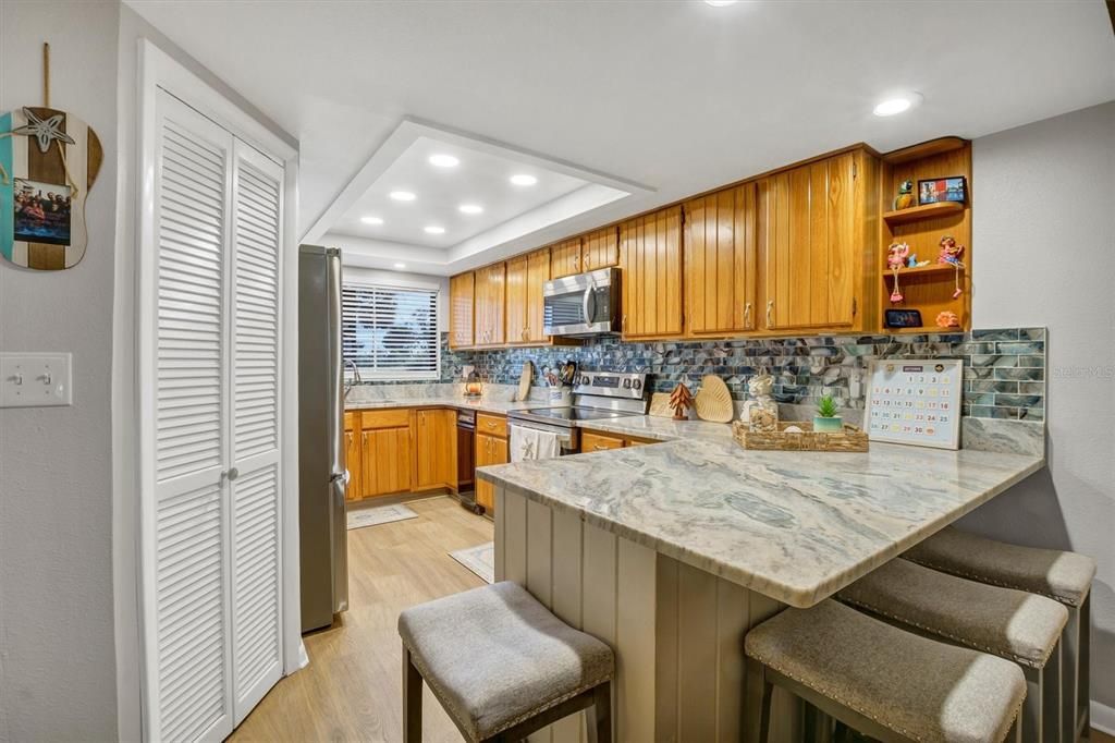 На продажу: $174,000 (2 спален, 2 ванн, 1280 Квадратных фут)