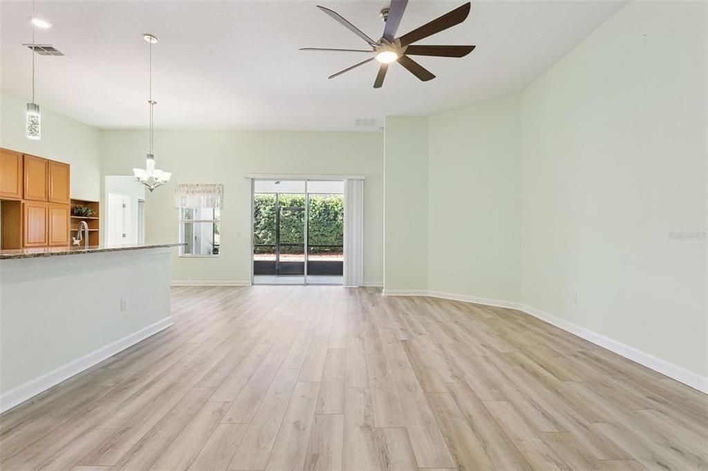 For Sale: $388,900 (4 beds, 3 baths, 2404 Square Feet)