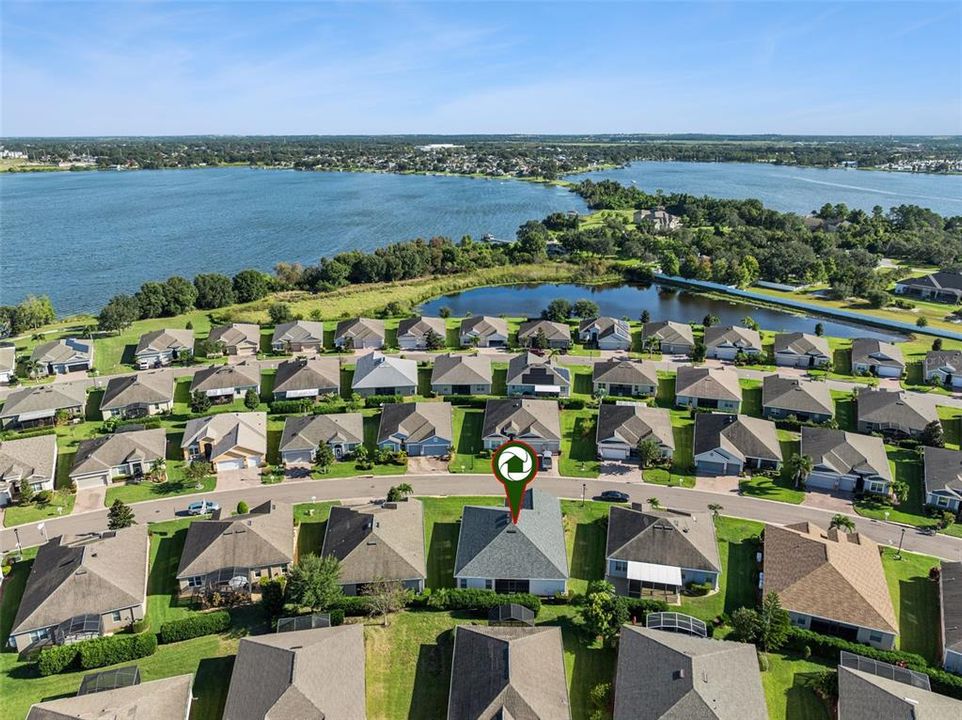 For Sale: $388,900 (4 beds, 3 baths, 2404 Square Feet)