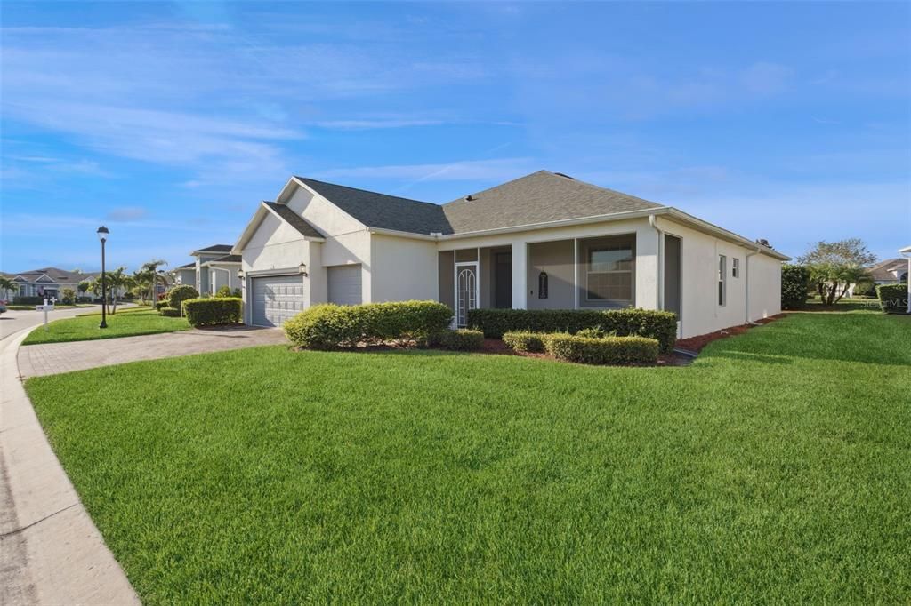 For Sale: $388,900 (4 beds, 3 baths, 2404 Square Feet)