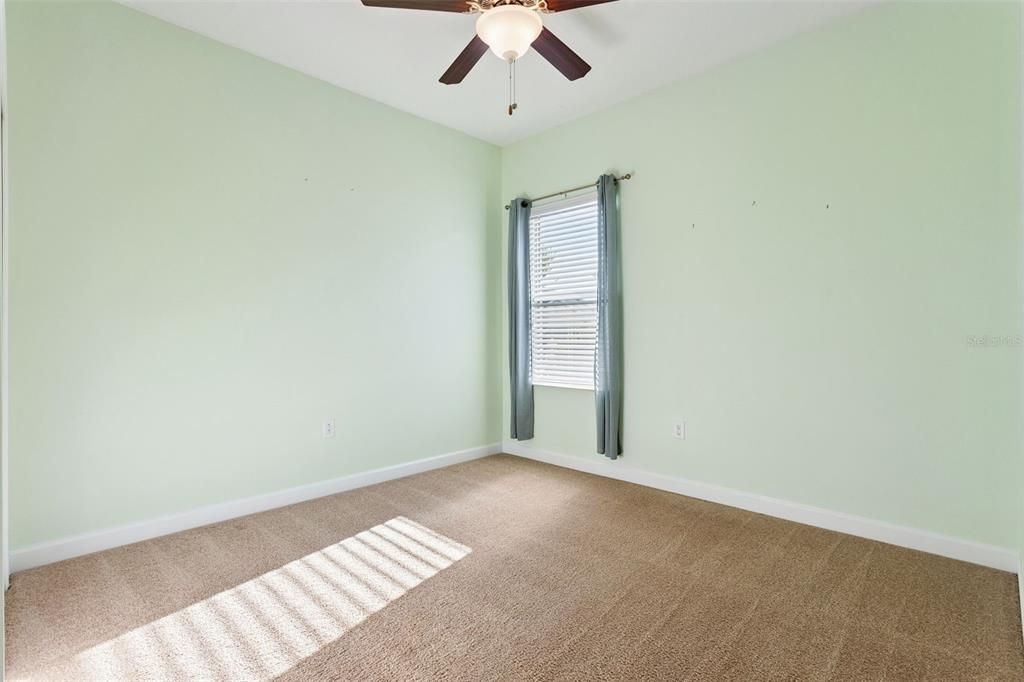 For Sale: $388,900 (4 beds, 3 baths, 2404 Square Feet)