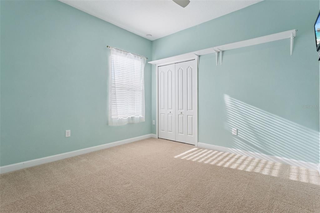 For Sale: $388,900 (4 beds, 3 baths, 2404 Square Feet)