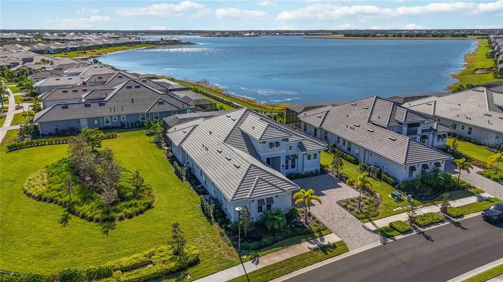 En Venta: $2,275,000 (4 camas, 4 baños, 3028 Pies cuadrados)