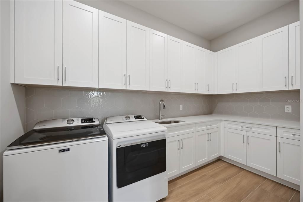 En Venta: $2,275,000 (4 camas, 4 baños, 3028 Pies cuadrados)