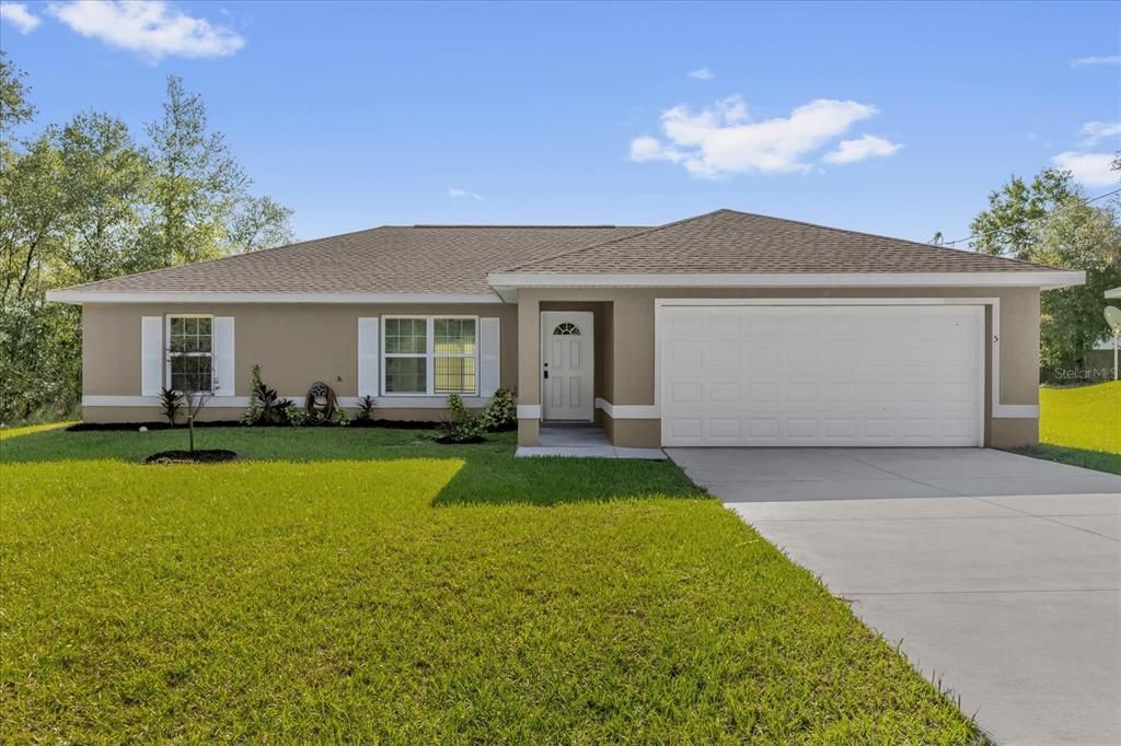 合同活跃: $239,000 (3 贝兹, 2 浴室, 1335 平方英尺)