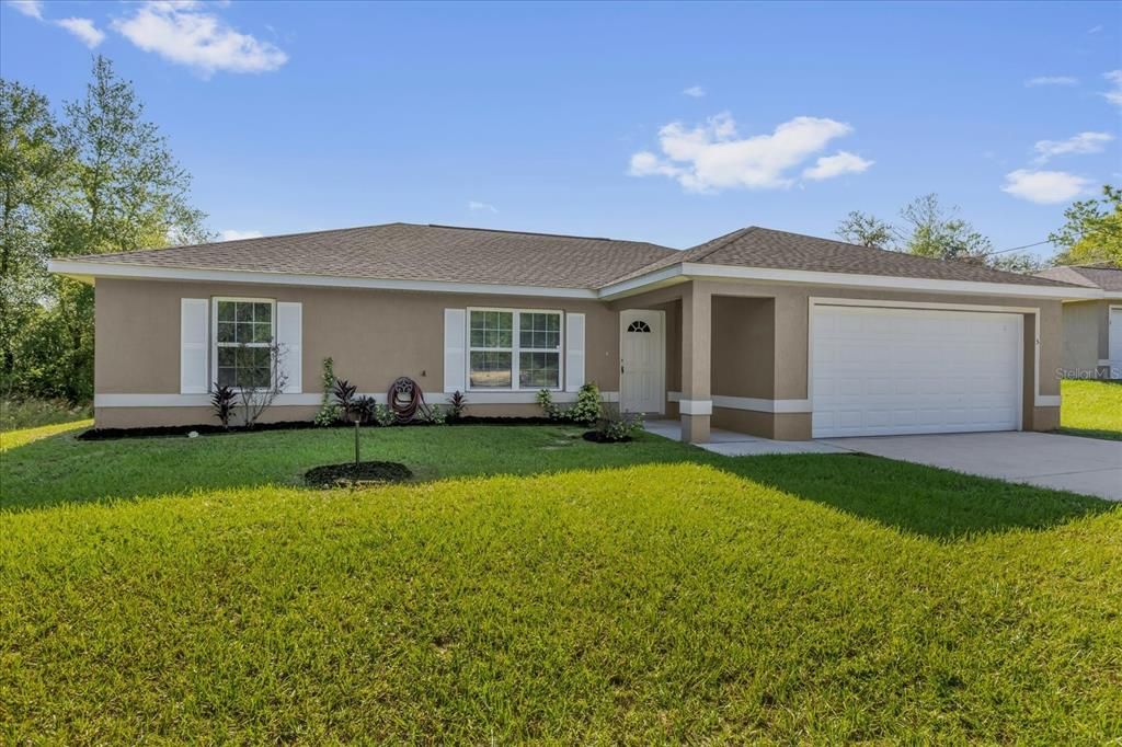 合同活跃: $239,000 (3 贝兹, 2 浴室, 1335 平方英尺)