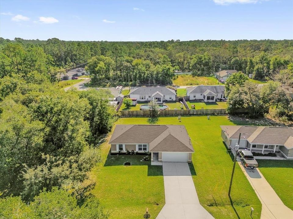 合同活跃: $239,000 (3 贝兹, 2 浴室, 1335 平方英尺)