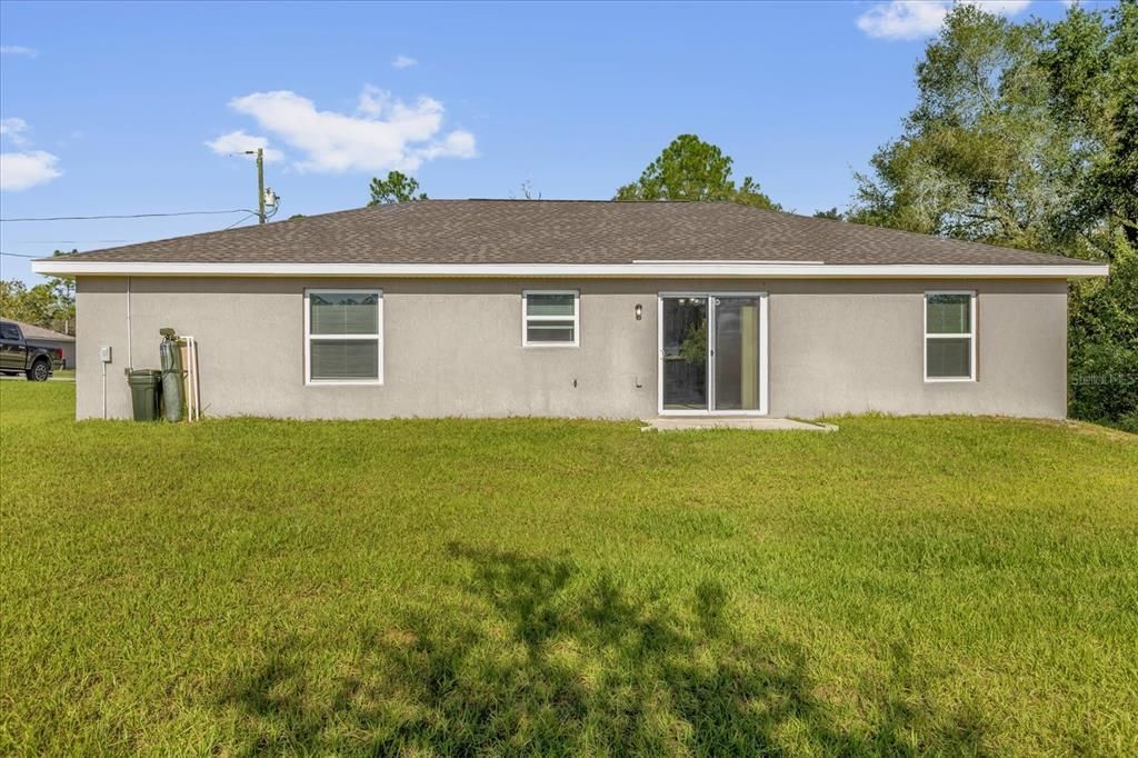 合同活跃: $239,000 (3 贝兹, 2 浴室, 1335 平方英尺)