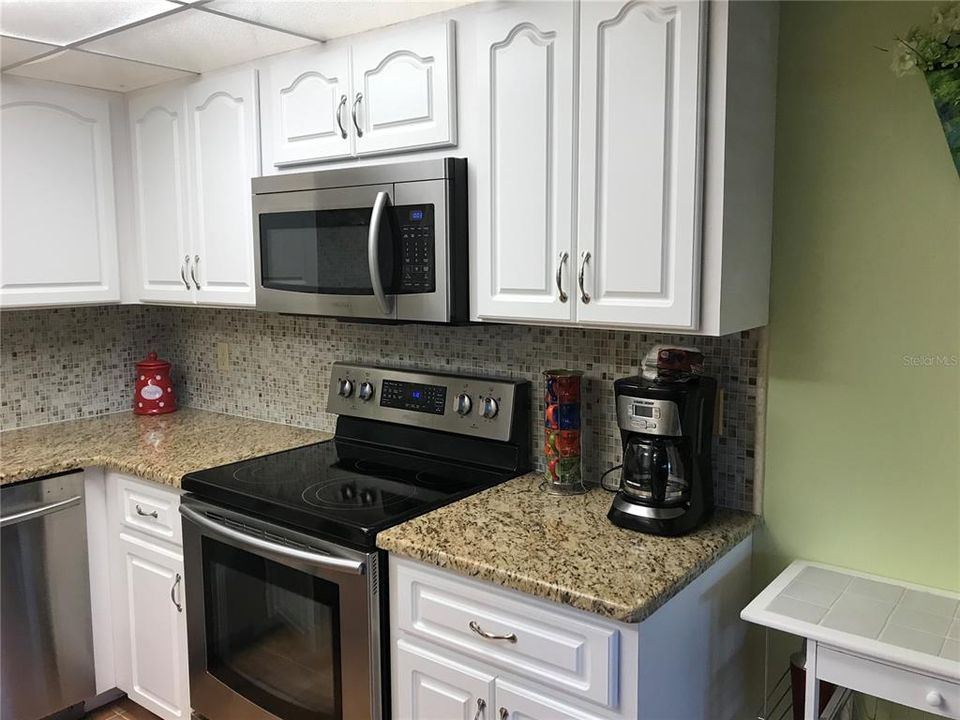 For Rent: $1,800 (2 beds, 2 baths, 1748 Square Feet)