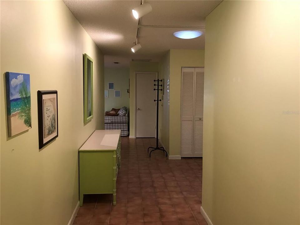 For Rent: $1,800 (2 beds, 2 baths, 1748 Square Feet)