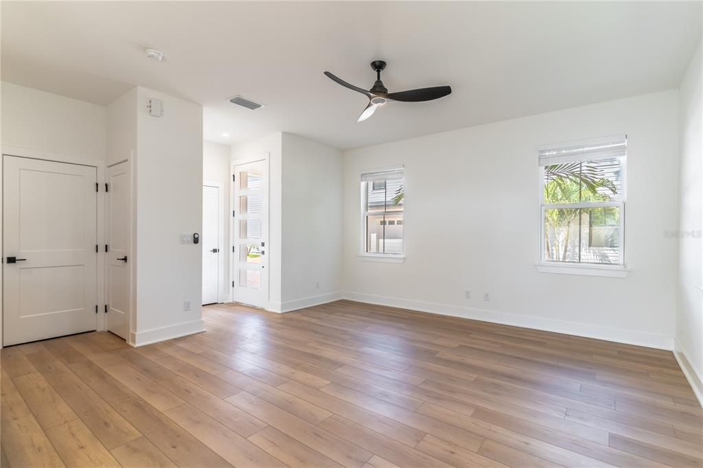 For Sale: $615,000 (3 beds, 2 baths, 1756 Square Feet)