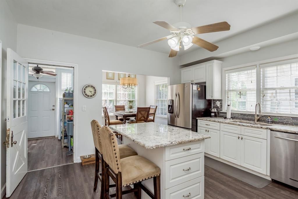 For Sale: $535,000 (7 beds, 6 baths, 3416 Square Feet)