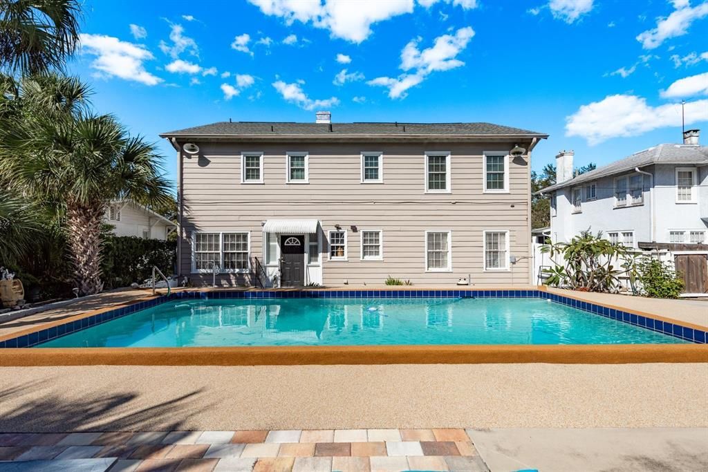 For Sale: $535,000 (7 beds, 6 baths, 3416 Square Feet)