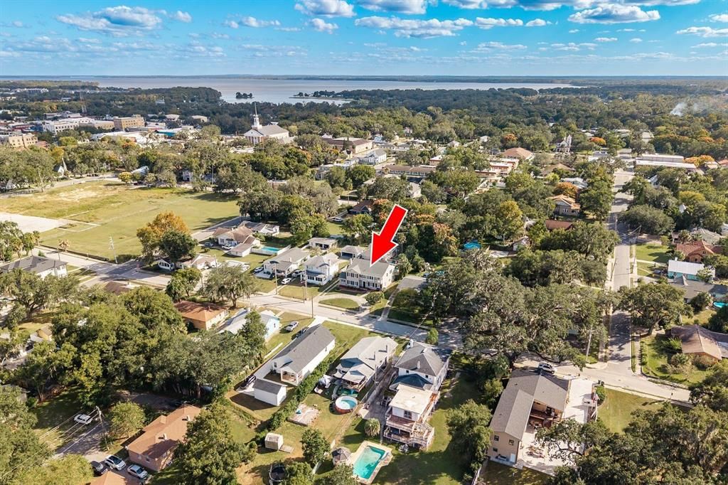 For Sale: $535,000 (7 beds, 6 baths, 3416 Square Feet)