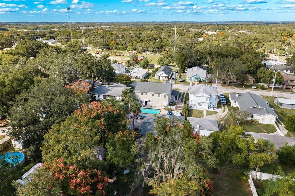 For Sale: $535,000 (7 beds, 6 baths, 3416 Square Feet)