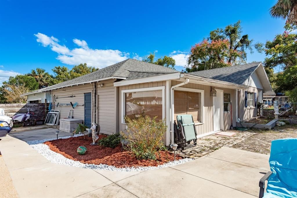 For Sale: $535,000 (7 beds, 6 baths, 3416 Square Feet)