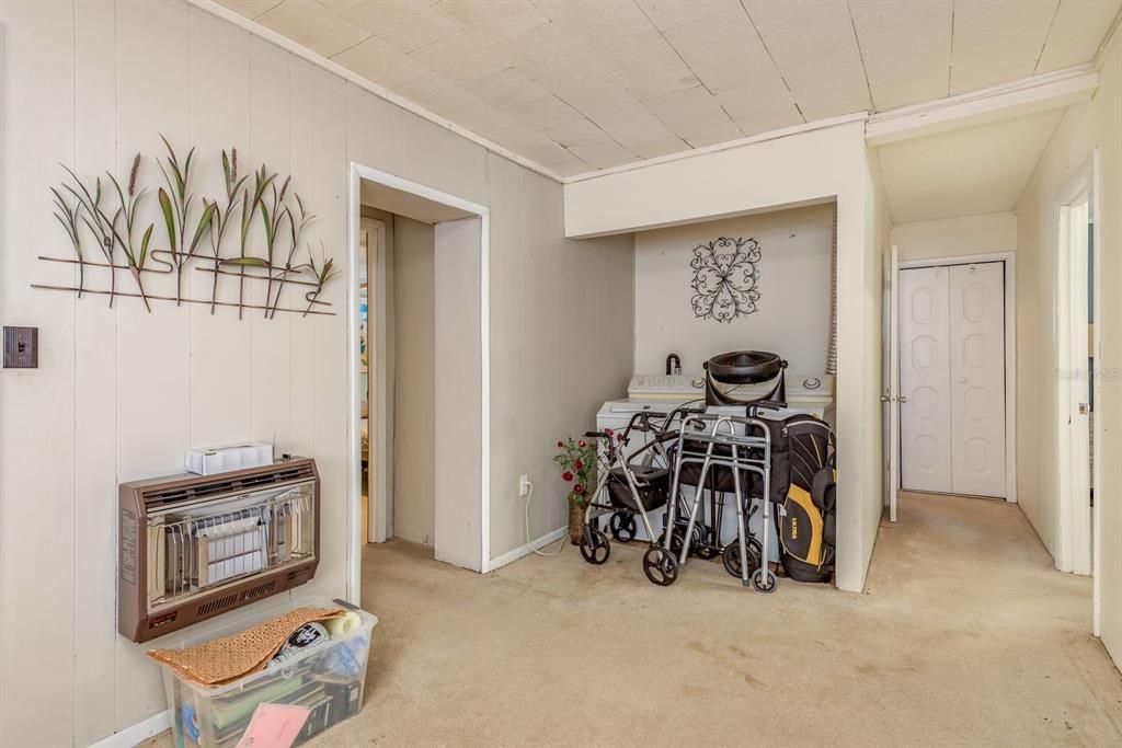 For Sale: $535,000 (7 beds, 6 baths, 3416 Square Feet)