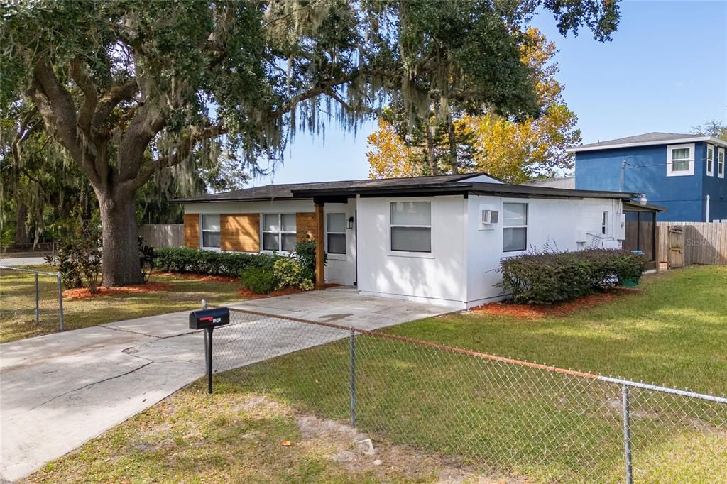 En Venta: $339,900 (3 camas, 2 baños, 1160 Pies cuadrados)