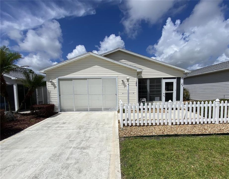 Recently Rented: $1,795 (2 beds, 2 baths, 1143 Square Feet)