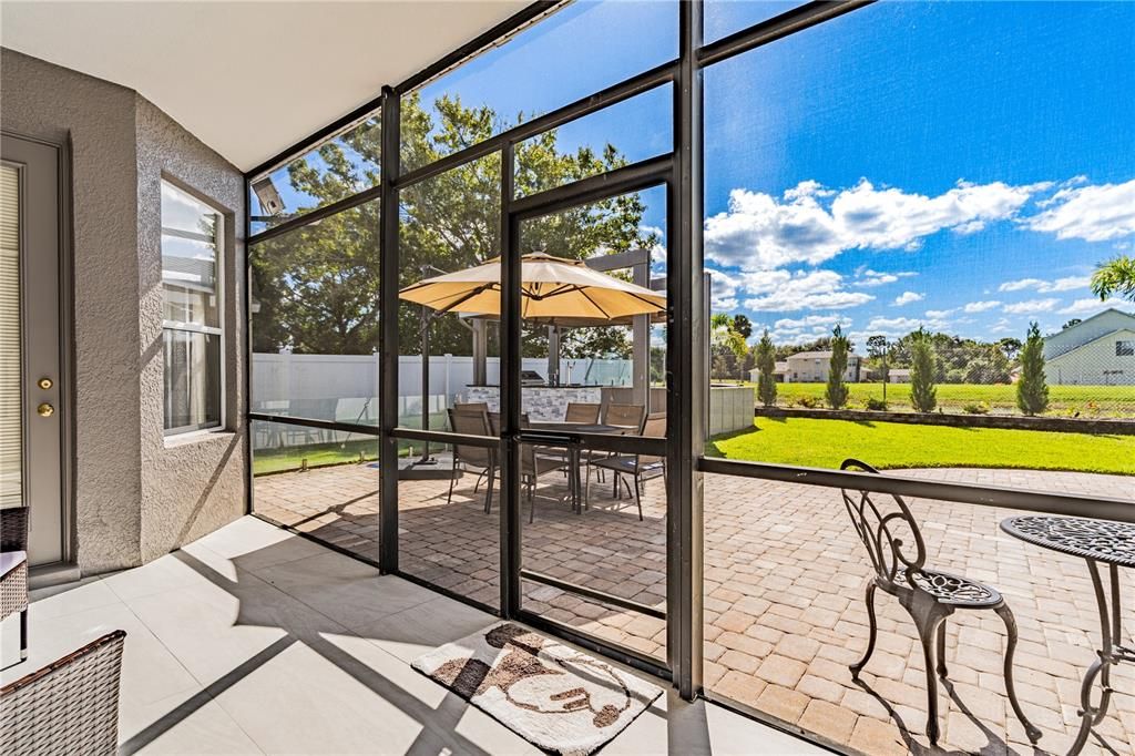 For Sale: $729,000 (3 beds, 2 baths, 2285 Square Feet)