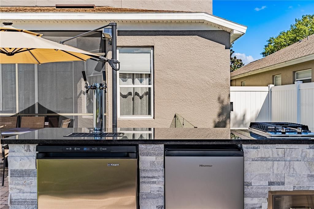 For Sale: $729,000 (3 beds, 2 baths, 2285 Square Feet)