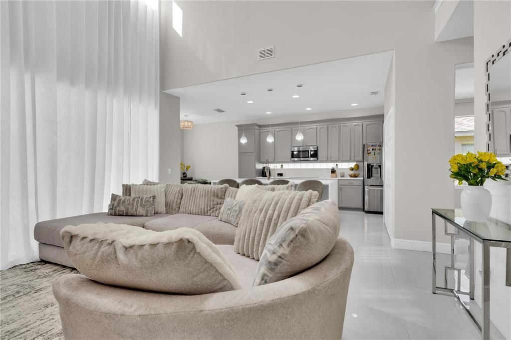 For Sale: $729,000 (3 beds, 2 baths, 2285 Square Feet)