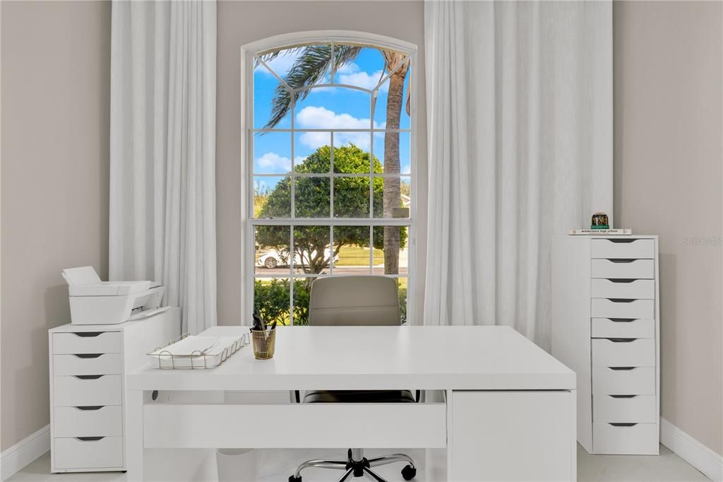 For Sale: $729,000 (3 beds, 2 baths, 2285 Square Feet)