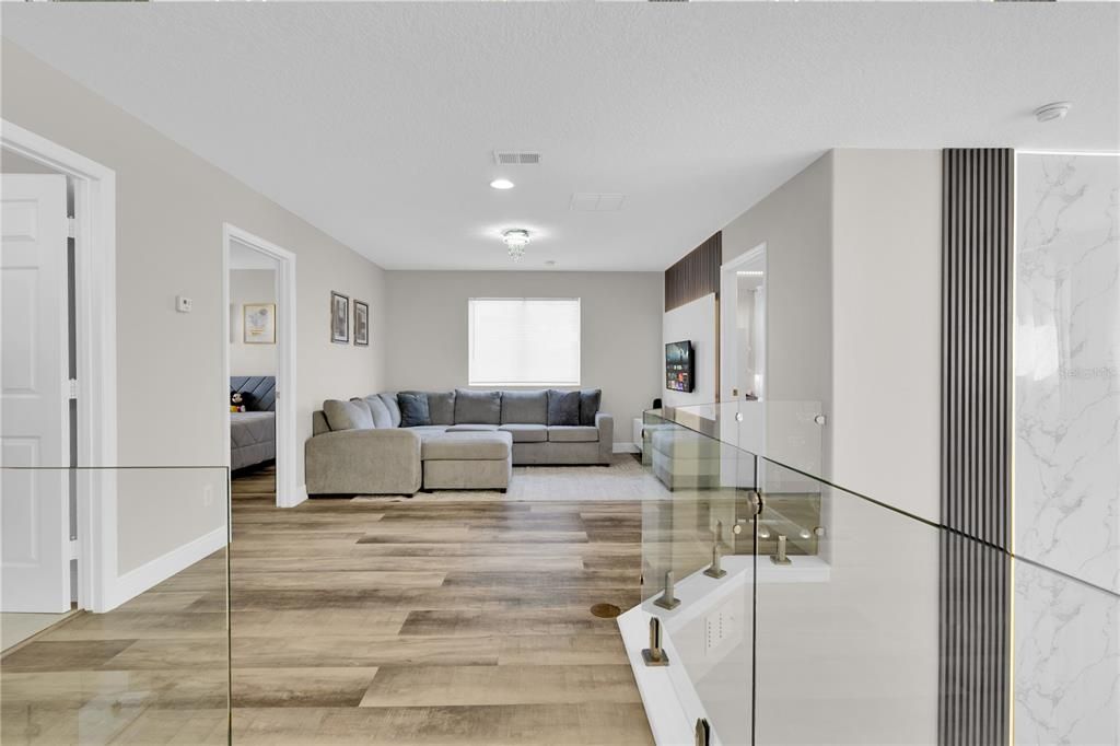 For Sale: $729,000 (3 beds, 2 baths, 2285 Square Feet)