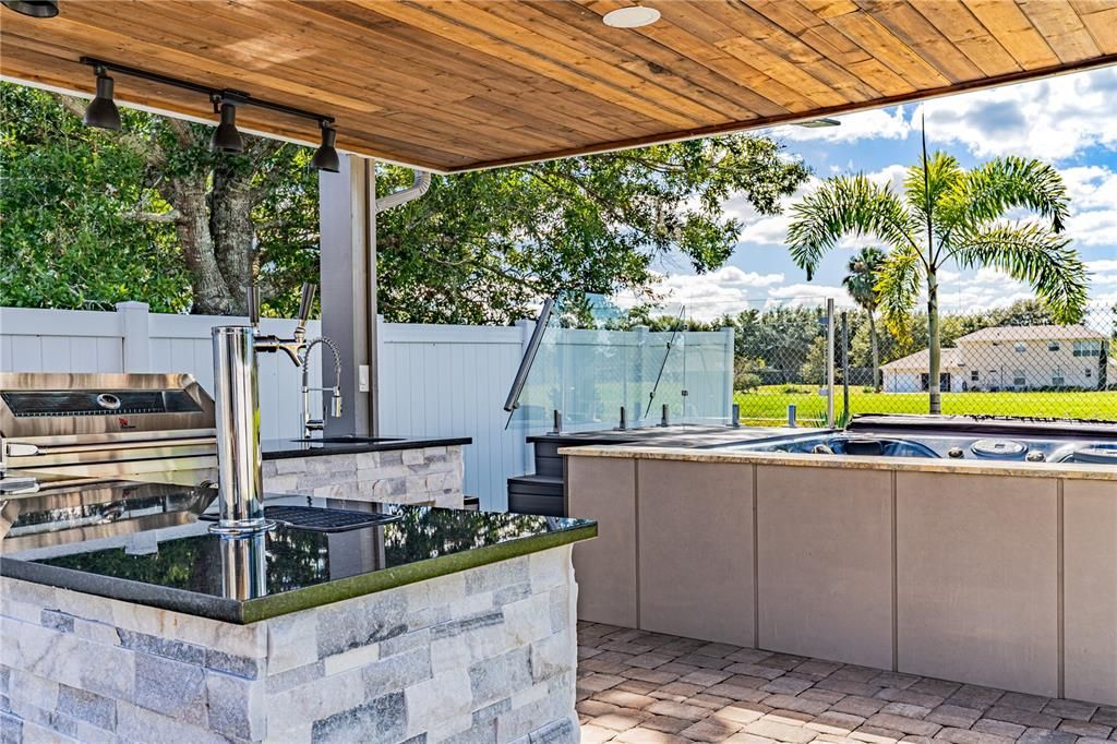 For Sale: $729,000 (3 beds, 2 baths, 2285 Square Feet)