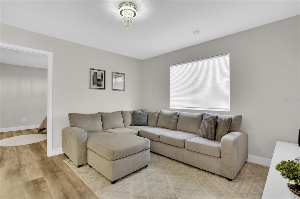 For Sale: $729,000 (3 beds, 2 baths, 2285 Square Feet)