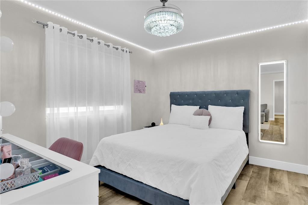 For Sale: $729,000 (3 beds, 2 baths, 2285 Square Feet)