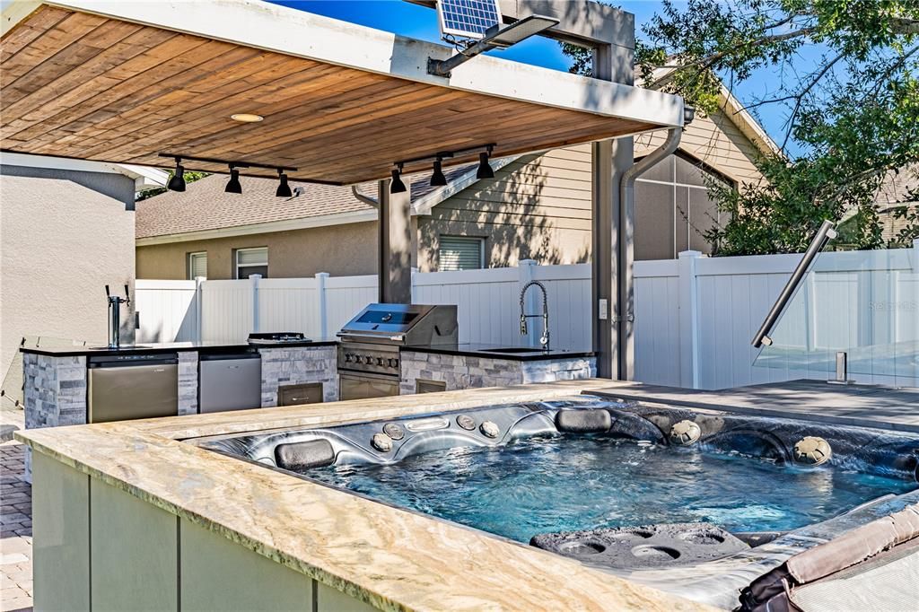 For Sale: $729,000 (3 beds, 2 baths, 2285 Square Feet)