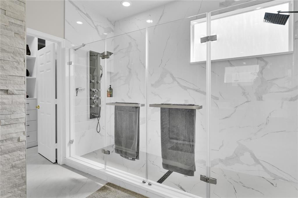 For Sale: $729,000 (3 beds, 2 baths, 2285 Square Feet)