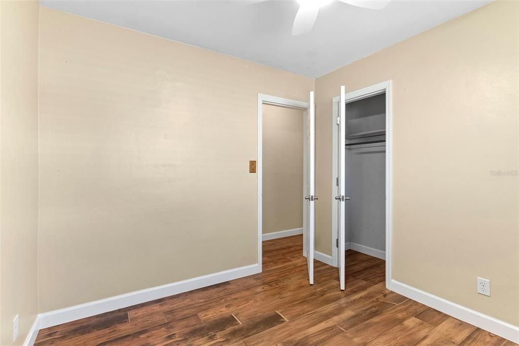 Activo con contrato: $240,000 (3 camas, 1 baños, 1501 Pies cuadrados)