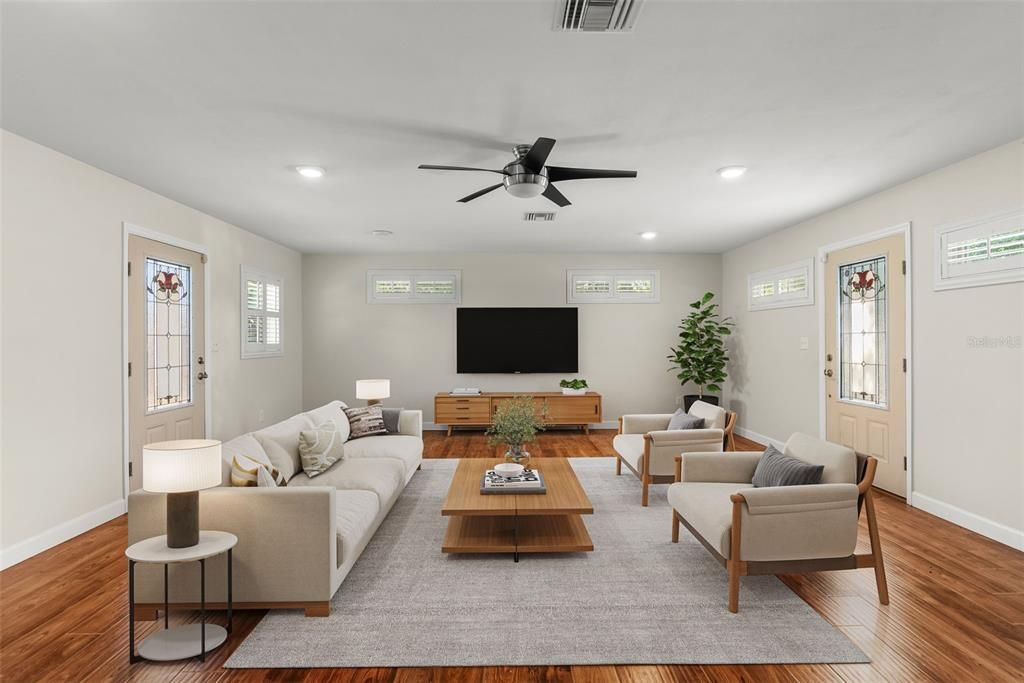 Activo con contrato: $240,000 (3 camas, 1 baños, 1501 Pies cuadrados)