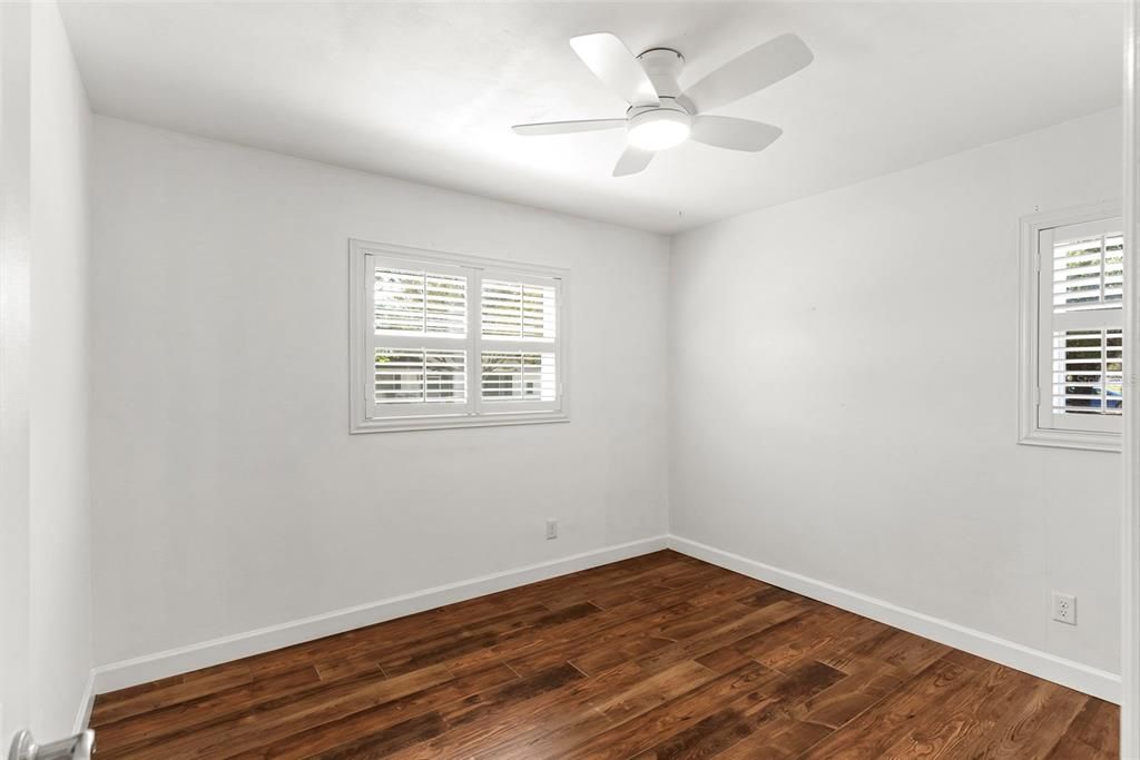 Activo con contrato: $240,000 (3 camas, 1 baños, 1501 Pies cuadrados)