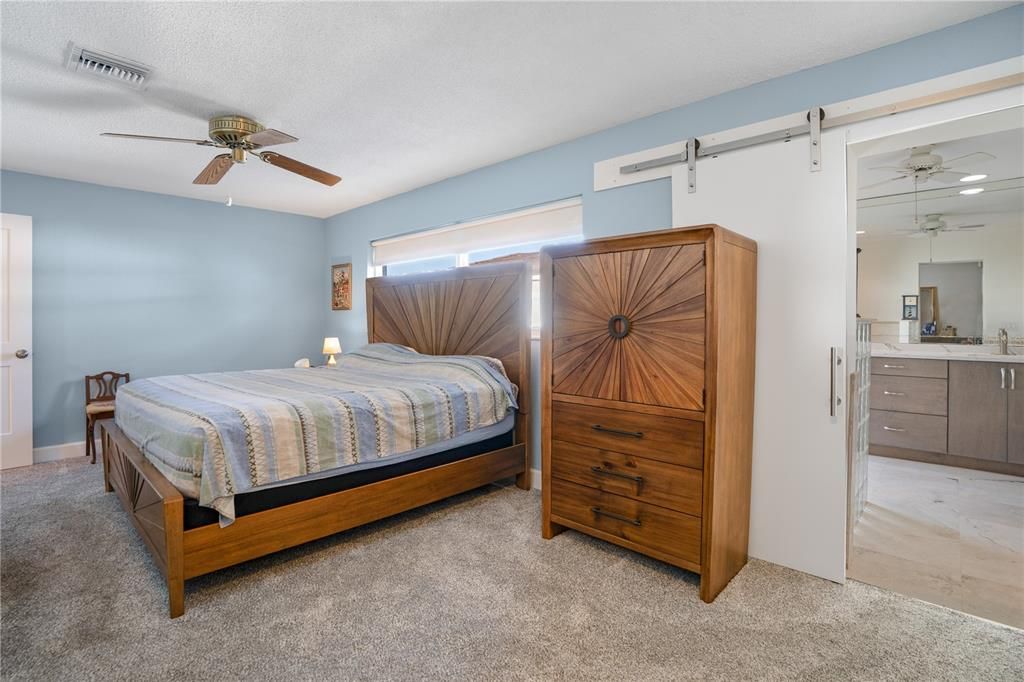 待售: $1,199,000 (4 贝兹, 2 浴室, 2548 平方英尺)