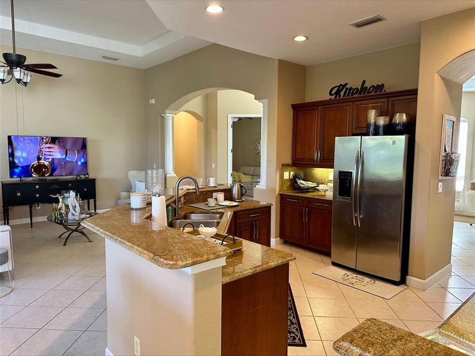 En Renta: $6,000 (3 camas, 2 baños, 2395 Pies cuadrados)