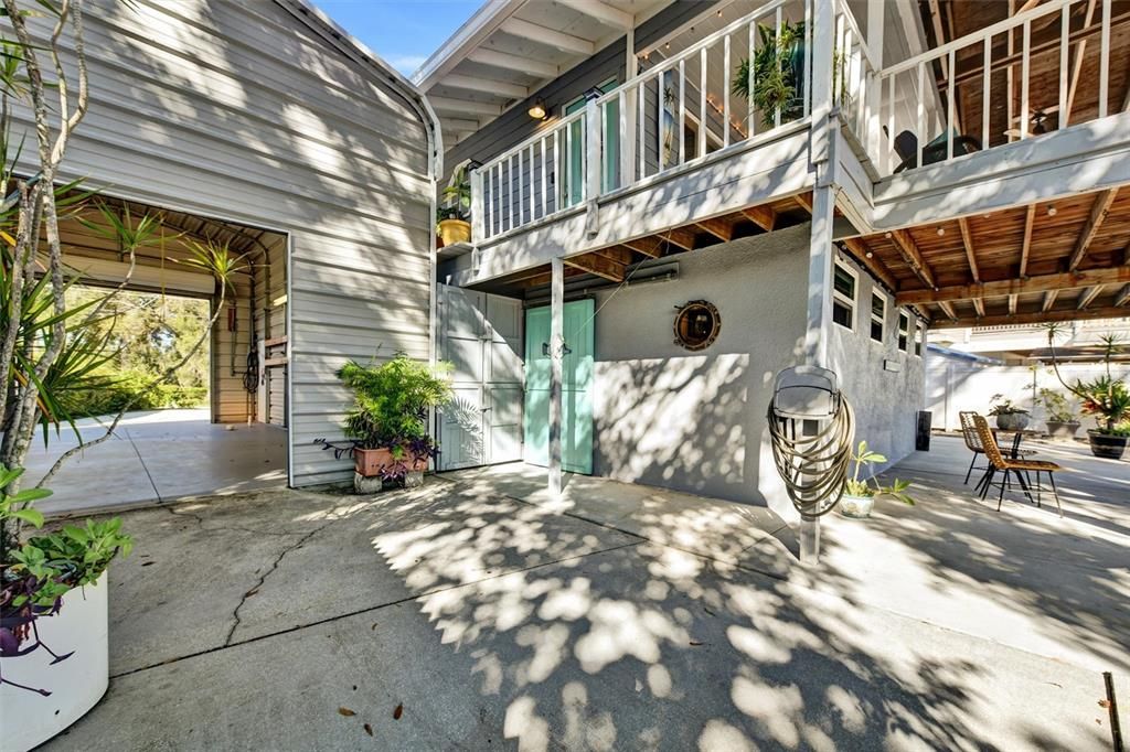 На продажу: $549,000 (2 спален, 1 ванн, 864 Квадратных фут)