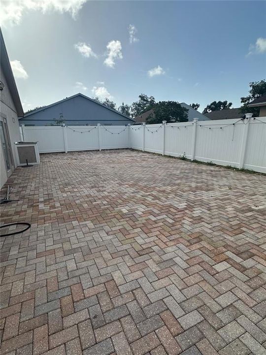 For Rent: $2,650 (3 beds, 2 baths, 1377 Square Feet)