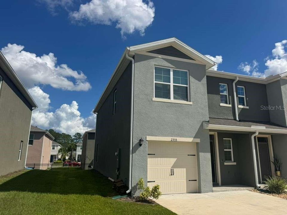 For Sale: $270,000 (3 beds, 2 baths, 1515 Square Feet)