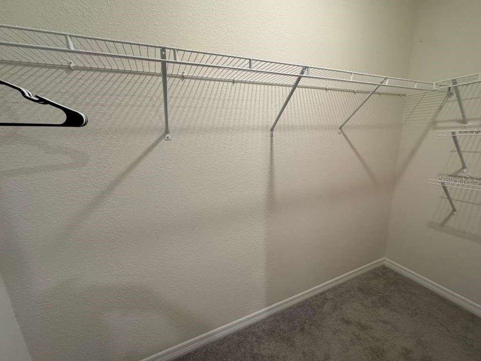 For Sale: $270,000 (3 beds, 2 baths, 1515 Square Feet)