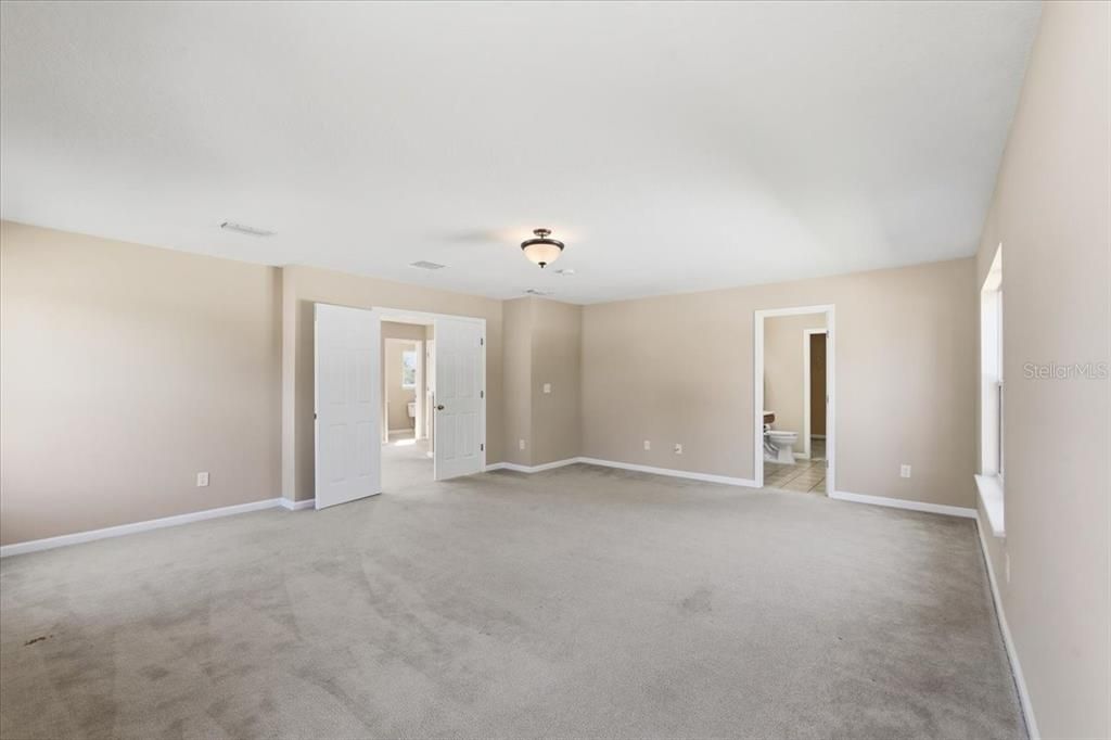 待售: $379,000 (3 贝兹, 2 浴室, 2726 平方英尺)