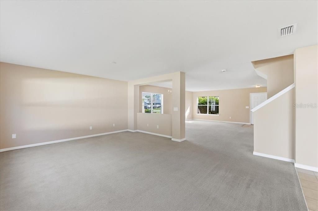 待售: $379,000 (3 贝兹, 2 浴室, 2726 平方英尺)