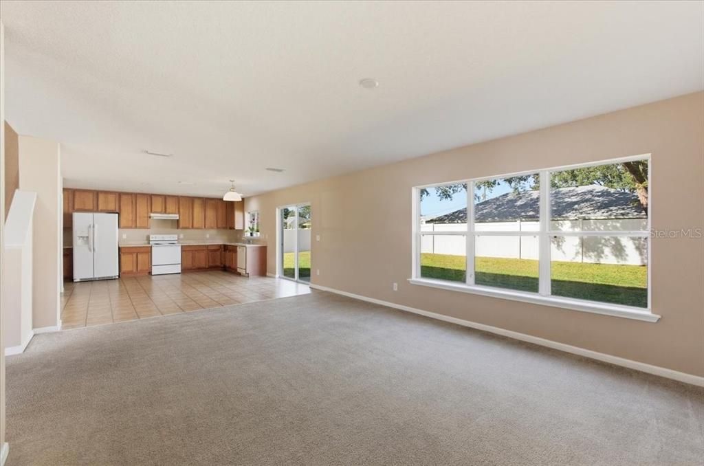 待售: $379,000 (3 贝兹, 2 浴室, 2726 平方英尺)